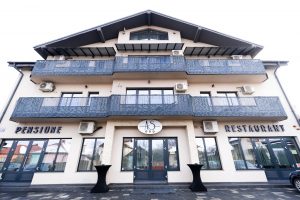 Fatada Restaurant si Pensiune AS Floresti