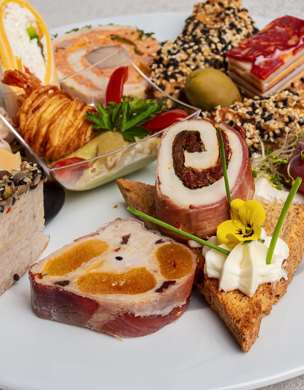 Platou cu aperitive, Restaurant AS Floresti